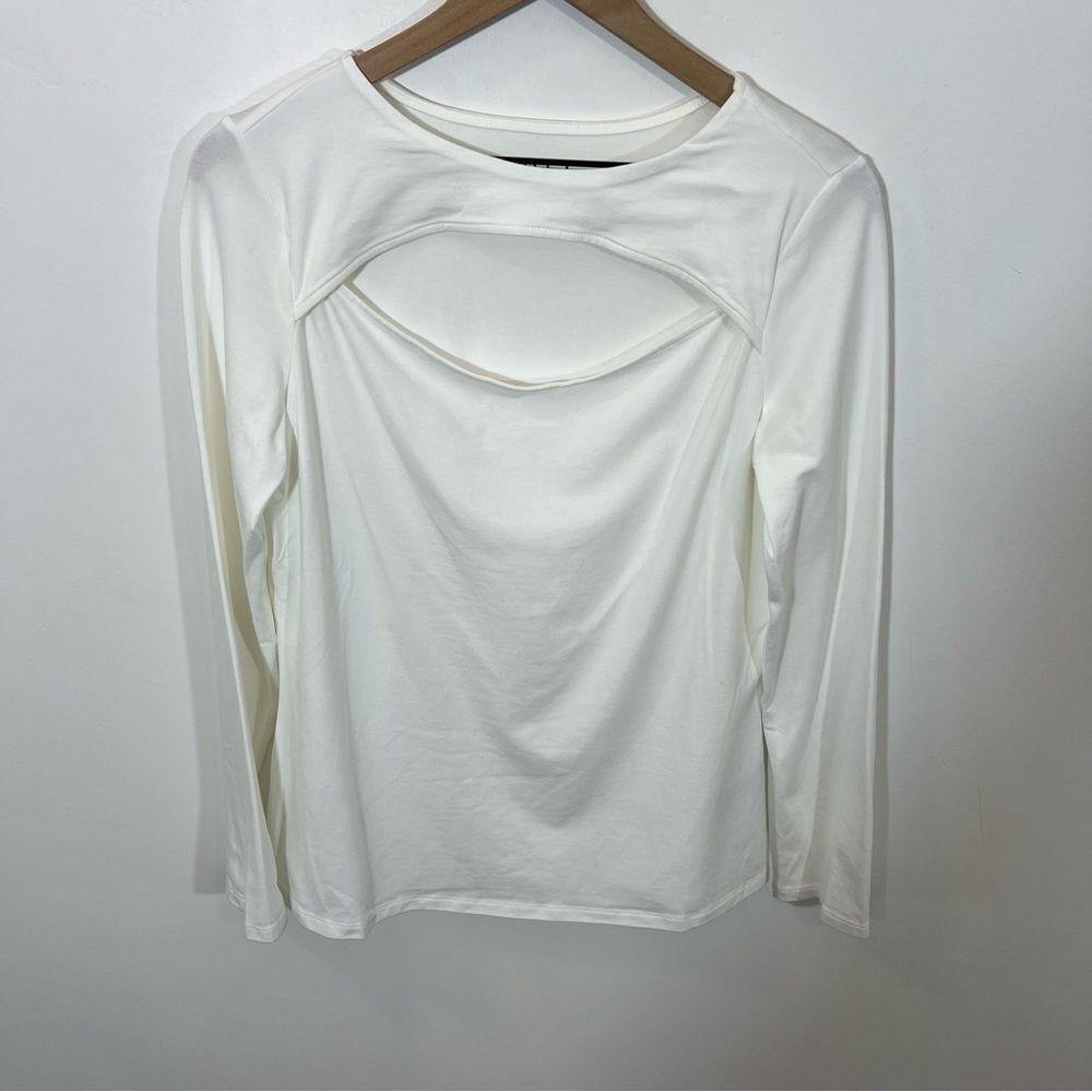 NWOT G.I.L.I. Long Sleeve Open Keyhole Top | Size M - Picture 2 of 8